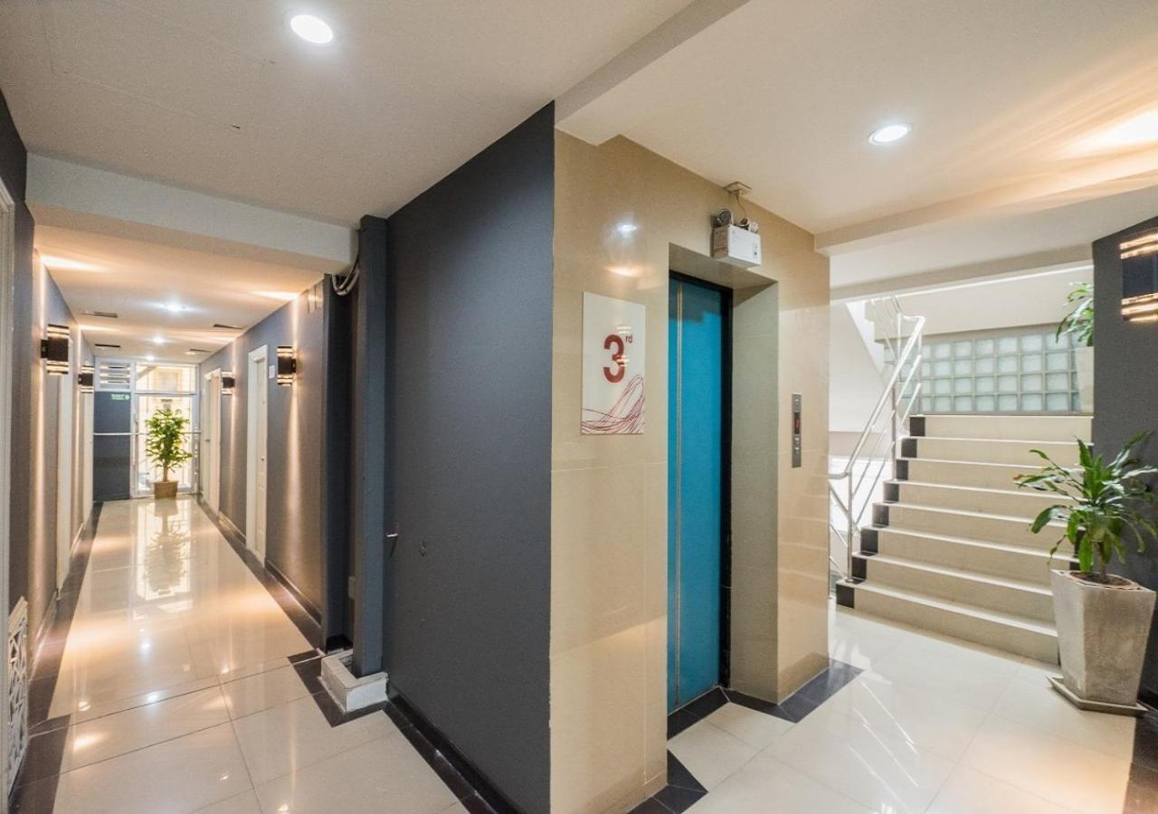 Ton Aor Place Hotel Bangkok Exterior photo