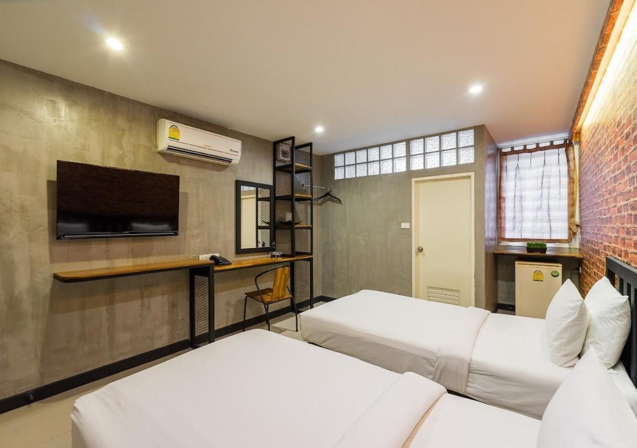 Ton Aor Place Hotel Bangkok Exterior photo